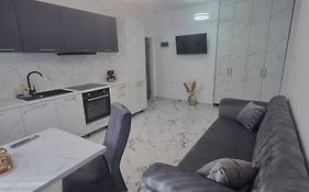 Gonbuilding Residence